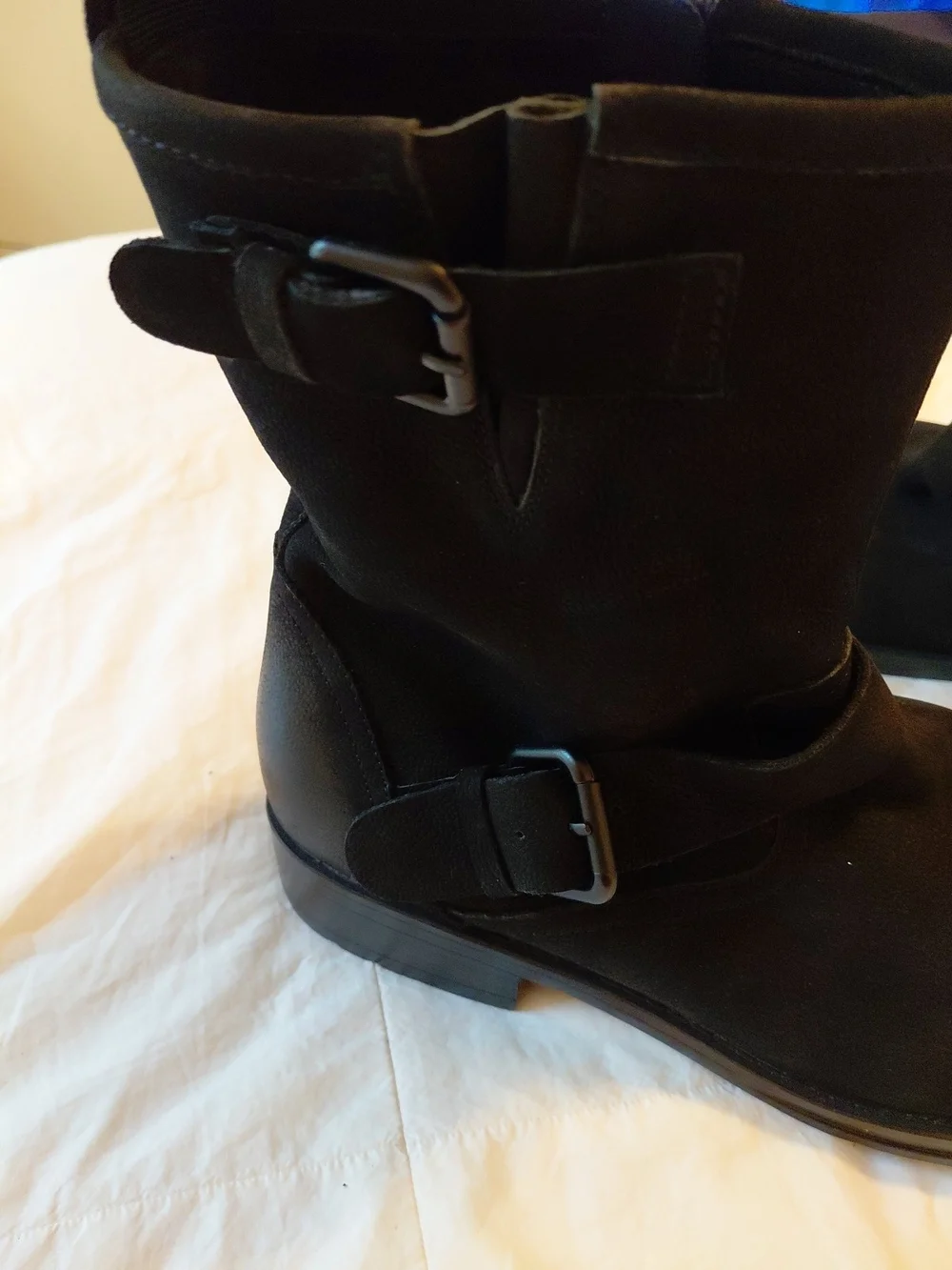 Kenneth Cole sleek black